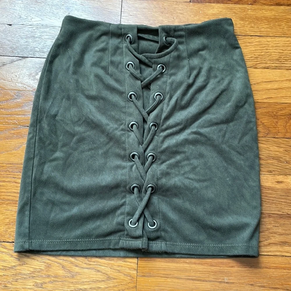 Windsor Pencil Skirt - Picture 1 of 2